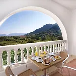 Pericles Hotel