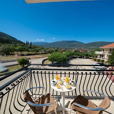 מלון Pericles 3*