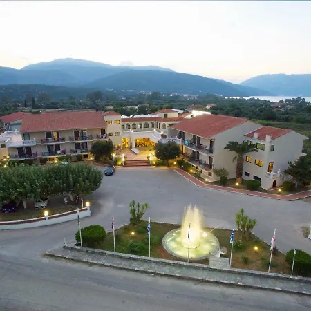 Pericles מלון 3*